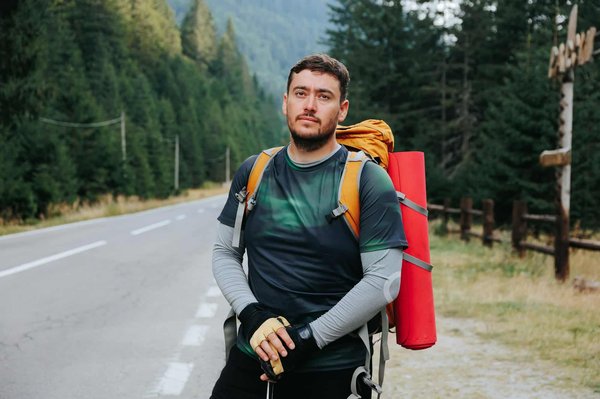 Comment organiser un camping pour une expédition de spéléologie en région karstique?